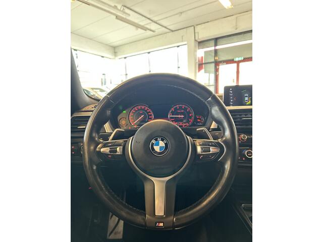BMW 4-SERIE Gran Coupé 420i High Executive Edition M Sport | Facelift | Digital dashboard | Achteruitrijcamera | Lederen bekleding | Adaptief onderstel | Dealer onderhouden | Climate control | Cruise control | Stoelverwarming | Navigatie | Park assist | Elek. kofferk