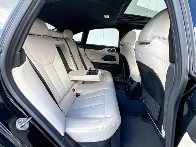 BMW 4-SERIE Gran Coupé 420i High Executive M Sportpakket Pro / Harman Kardon / Glazen Schuifdak / Comfort Access / Elektrisch Verstelbare Stoelen / Adaptieve Cruise / Comfort Acces / 19 Inch