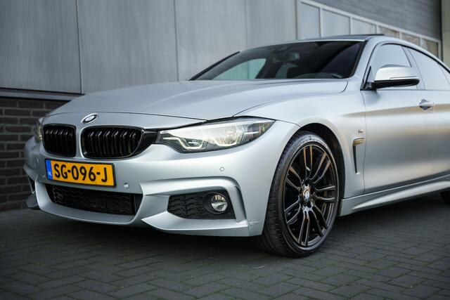 BMW 4-SERIE Gran Coupé 430i 252 pk High Executive M-Sportpakket / Frozen-Grey/ Led-Koplamp/ Schuif-Dak/ Head-Up/ Harman&Kardon/ Stoelverw./ Groot-Navi 19''LMV