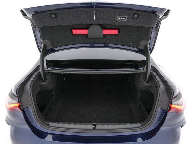 BMW 4-SERIE Coupé M440i xDrive High Executive Aut. *PANO | HEAD-UP | LASER-LED | ADAPTIVE-CRUISE | LUXURY-LEATHER | TOP-VIEW | HARMAN/KARDON | BLINDSPOT | KEYLESS | HEATED-SPORTSEATS | DAB+ | DIGI-COCKPIT | SHIFT-PADDLES | 19''ALU | TOWB