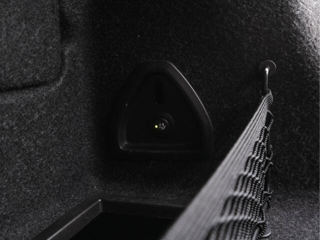 BMW 4-SERIE Coupé M440i xDrive High Executive Aut. *PANO | HEAD-UP | LASER-LED | ADAPTIVE-CRUISE | LUXURY-LEATHER | TOP-VIEW | HARMAN/KARDON | BLINDSPOT | KEYLESS | HEATED-SPORTSEATS | DAB+ | DIGI-COCKPIT | SHIFT-PADDLES | 19''ALU | TOWB