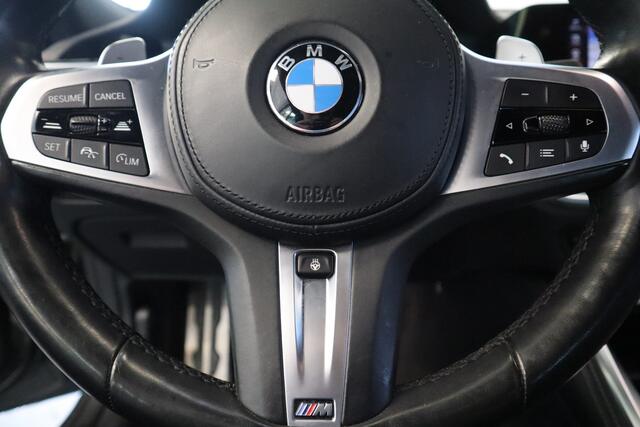 BMW 4-SERIE Cabrio M440i xDrive High-Executive 374PK Individueel-lak Navigatie Volleder 19LMV Head up