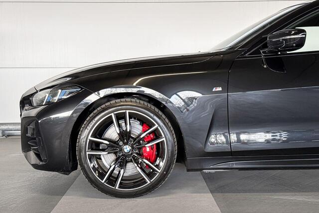 BMW 4-SERIE Coupé M440i xDrive