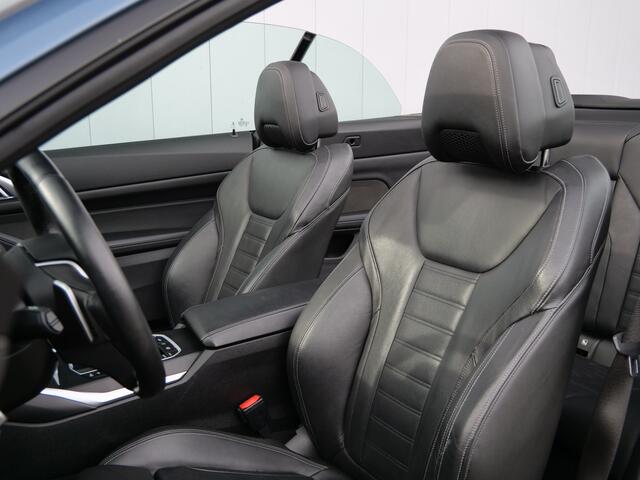 BMW 4-SERIE Cabrio 420i High Executive 184 Pk Automaat Navi / DAB / Apple Carplay / Leer / HUD / Windscherm / Nekverwarming