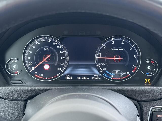 BMW 4-SERIE Coupé 420i High Executive M Pakket Automaat Navigatie Camera