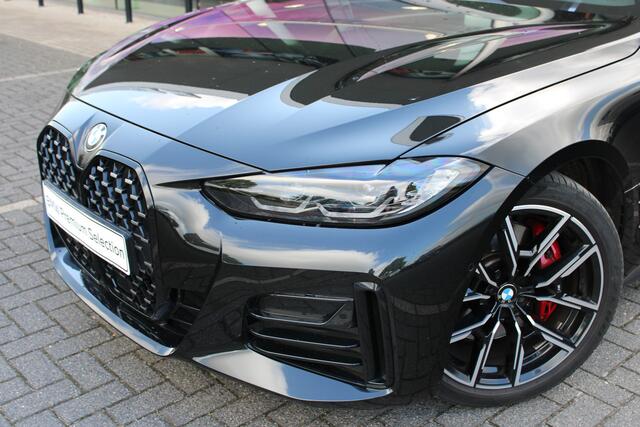 BMW 4-SERIE Gran Coupé 420i High Executive M Sport Automaat / Trekhaak / M Sportstoelen / Achteruitrijcamera / Stoelverwarming / Live Cockpit Professional / Stuurverwarming