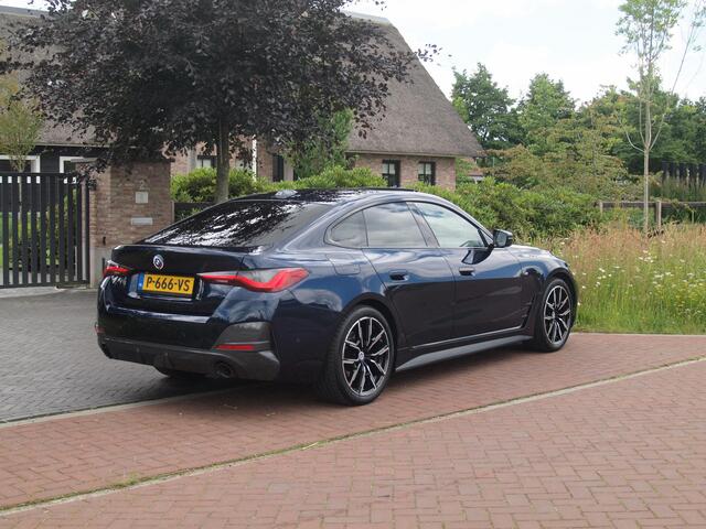 BMW 4-SERIE Gran Coupé 420i Business Edition Plus | M-Pakket | Panoramadak | Camera | Sfeerverlichting | Leer |