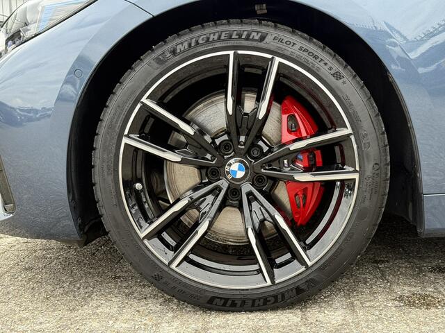 BMW 4-SERIE Cabrio M440i xDrive | M-Pro | Co Pilot | Harman/kardon | 360 cam | Air Collar | Carbon int. | Trekhaak