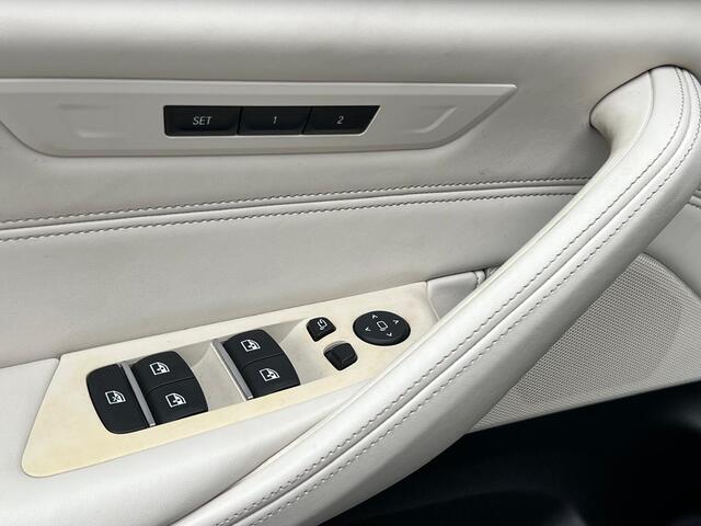 BMW 5-SERIE Touring 520i High Executive Luxeryline - Elfenbeinweiss bekleding - Memorystoelen - Trekhaak - 1e Eigenaar - Auto door ons geleverd en onderhouden