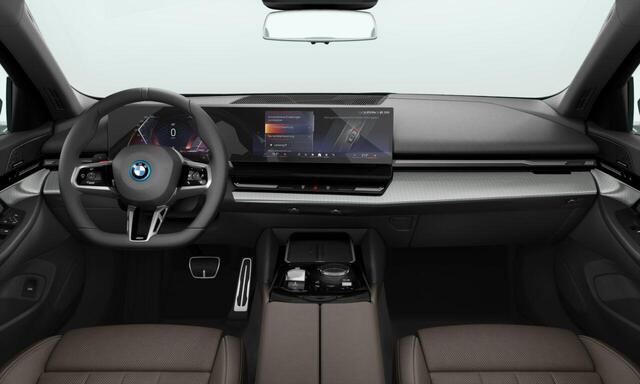 BMW 5-SERIE Touring 530e M Sport Edition | M Sportpakket | Travel Pack