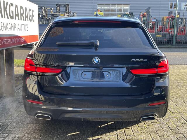 BMW 5-SERIE Touring 530e High Executive M Sport 19"/Stoel + stuurverwarming/Adaptieve cruise/LED/Camera/Apple Carplay & Android Auto/HiFi