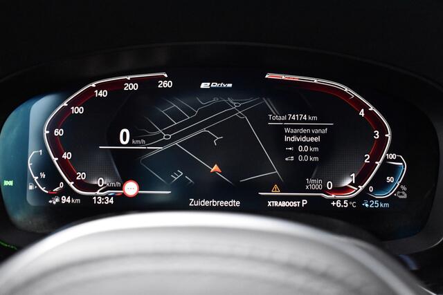 BMW 5-SERIE 530e High Executive M Sport | Adaptive Cruise Control | Trekhaak Wegklapbaar | 19'' M Velgen | Stuurverwarming | CarPlay | Camera |