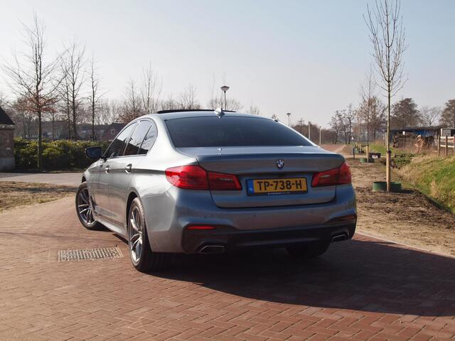 BMW 5-SERIE 530e iPerformance Executive | M-Pakket | Schuifdak | Camera | Dealer Onderhouden | NL-Auto |