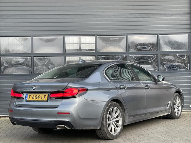 BMW 5-SERIE 520i HIGH EXECUTIVE EDITION I APPLE CARPLAY I STOEL/STUURVERWARMING I HARMAN KARDON I ELEKTRONISCHE ACHTERKLEP