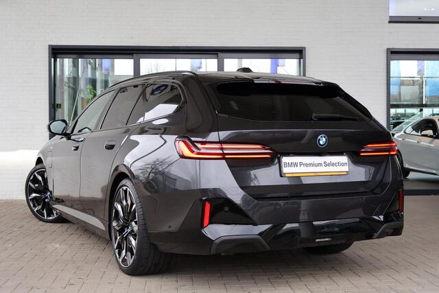 BMW 5-SERIE Touring 530e | M Sport Edition | M Sportpakket Pro | Innovation Pack | Comfort Pack | Travel Pack