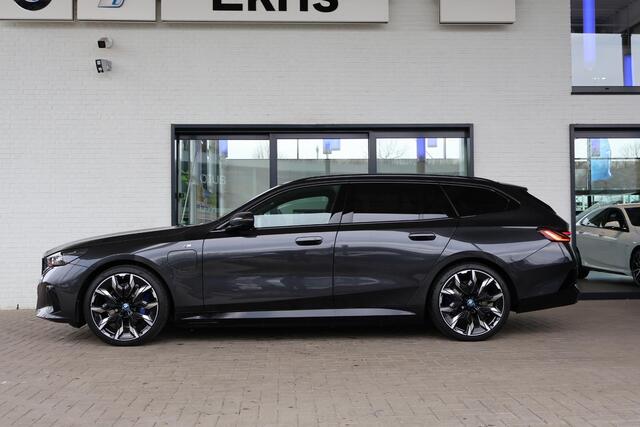 BMW 5-SERIE Touring 530e | M Sport Edition | M Sportpakket Pro | Innovation Pack | Comfort Pack | Travel Pack