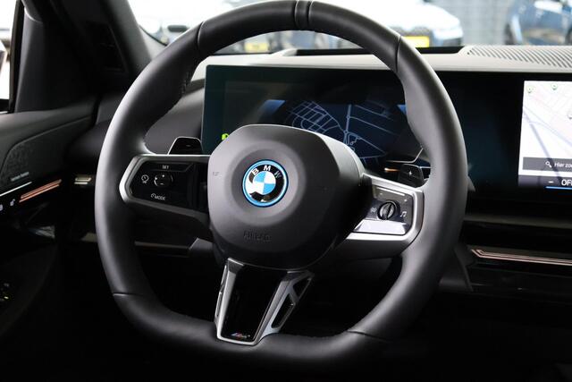 BMW 5-SERIE Touring 530e | M Sport Edition | M Sportpakket Pro | Innovation Pack | Comfort Pack | Travel Pack