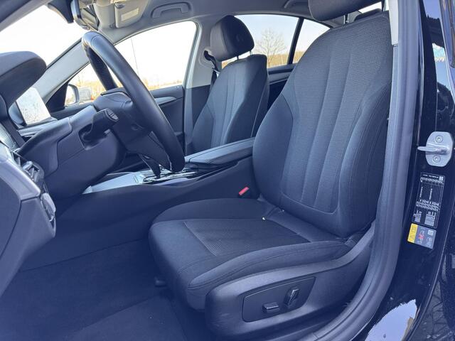 BMW 5-SERIE 530e Business Edition Plus | Driving Assistant | Achteruitrijcamera | Active Cruise Control