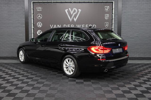BMW 5-SERIE Touring 530i High Executive | Leer | Elektrisch bedienbare achterklep |