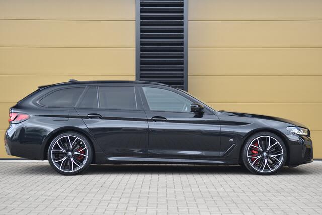 BMW 5-SERIE Touring 530d High Executive Edition * M Sportpakket * Laser * Panorama dak * Comfort stoelen * Sfeerverlichting *