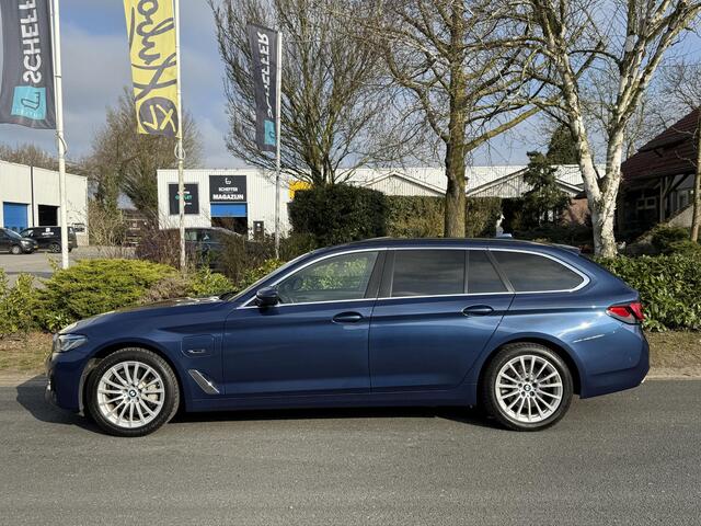 BMW 5-SERIE Touring 530e xDrive High Executive 292PK PanooLaser