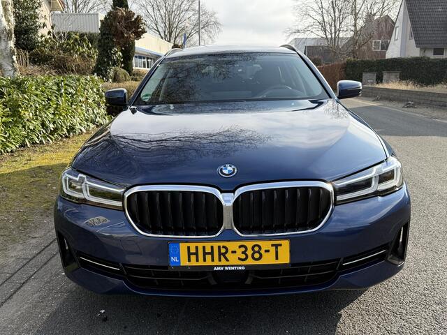 BMW 5-SERIE Touring 530e xDrive High Executive 292PK PanooLaser