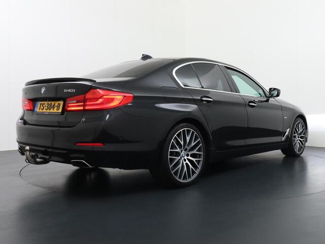 BMW 5-SERIE 540i xDrive High Executive Schuifdak Trekhaak Bowers Wilkins HUD Softclose