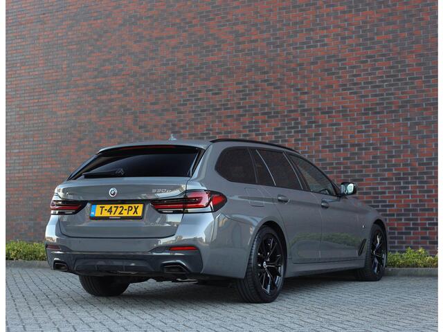 BMW 5-SERIE Touring 530e xDrive *Pano*H/K*Laser*Trekhaak*