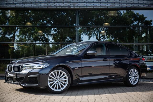 BMW 5-SERIE 545e xDrive High Executive , Adap. cruise, Sfeerverlichting, Stoel/stuurverwarming,