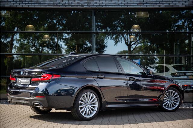 BMW 5-SERIE 545e xDrive High Executive , Adap. cruise, Sfeerverlichting, Stoel/stuurverwarming,