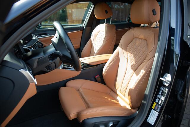BMW 5-SERIE 545e xDrive High Executive , Adap. cruise, Sfeerverlichting, Stoel/stuurverwarming,