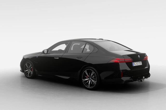 BMW 5-SERIE Sedan 530e M Sport Edition | M Sport Pro | Travel Pack | Comfort Pack