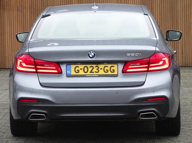 BMW 5-SERIE 520i TwinTurbo 183PK High Ex. Ed. / LCI / M-pakket / LED *NAP*