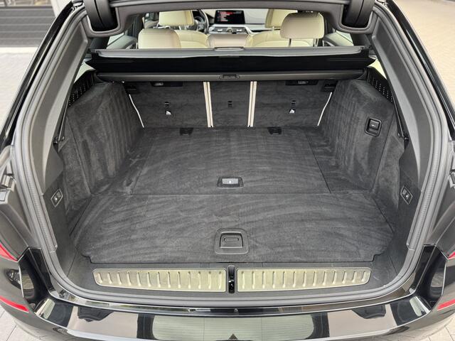 BMW 5-SERIE Touring 520d High Executive Luxury Line | Individual Leather | Apple CarPlay | Adaptive LED
