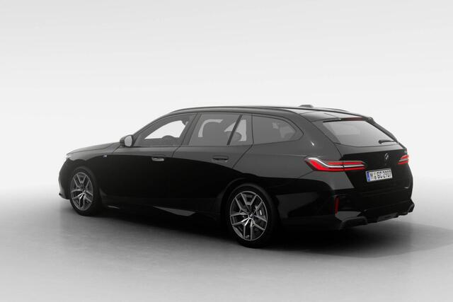 BMW 5-SERIE Touring 520i | M Sport | Travel Pack | Comfort Pack | Extra getint glas