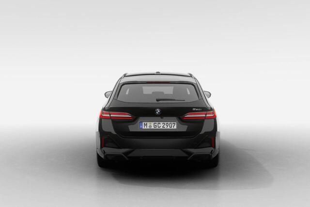 BMW 5-SERIE Touring 520i | M Sport | Travel Pack | Comfort Pack | Extra getint glas