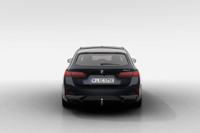 BMW 5-SERIE Touring 530e M Sport Edition | M Sport Pro | Innovation Pack | Travel Pack | Comfort Pack