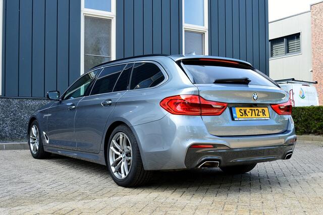 BMW 5-SERIE Touring 520i M-Sport Rijklaarprijs-Garantie Leder Interieur Led Navigatie Sfeer verlichting