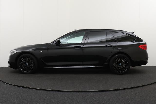 BMW 5-SERIE Touring 520i M-Sport Pano-dak Digi. Dash Harman-Kardon Trekhaak