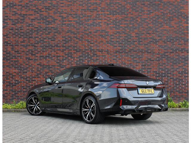 BMW 5-SERIE 530e *M-Sport*Pano*Bow&Wil*Trekhaak*