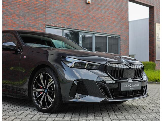 BMW 5-SERIE 530e *M-Sport*Pano*Bow&Wil*Trekhaak*