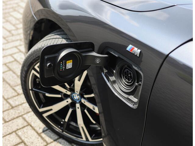 BMW 5-SERIE 530e *M-Sport*Pano*Bow&Wil*Trekhaak*