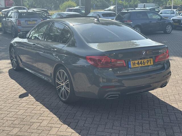 BMW 5-SERIE 530e iPerformance High Executive / Schuifdak / 360Camera / Head-up / 20'' / Volleder / Harman Kardon / Keyless / Navigatie / Stoelventilatie / Stuurverwarming / Dodehoek / ACC