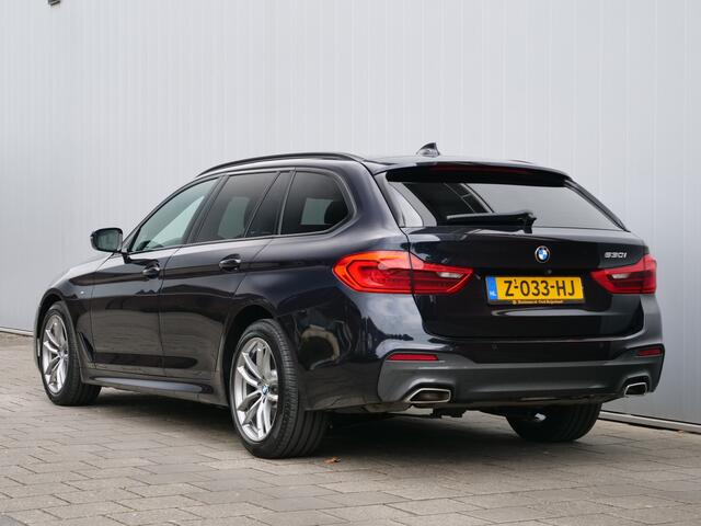 BMW 5-SERIE Touring 530i 252pk High Executive Automaat M-Sport / Trekhaak / Schuifdak / Harman Kardon