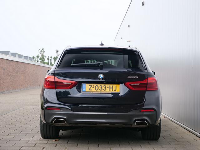 BMW 5-SERIE Touring 530i 252pk High Executive Automaat M-Sport / Trekhaak / Schuifdak / Harman Kardon