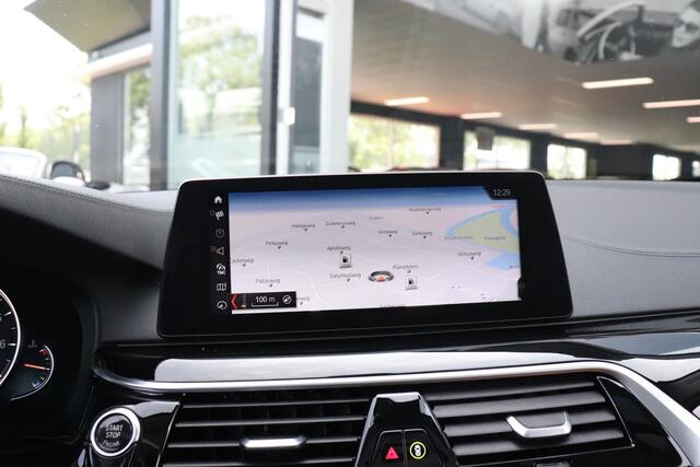 BMW 5-SERIE Touring 530i High Executive | LEDER | MEMORY | STOEL/STUURVERW. | HEAD-UP | PANO | CAMERA | AIRCO | CRUISE |