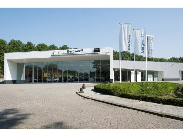 BMW 5-SERIE 550e xDrive M-Sport Pro - Individual "Frozen Pure Grey" - Onderstel Prof - Comfortzetels