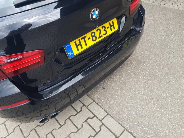 BMW 5-SERIE Touring 520i Black & Silver line Executive