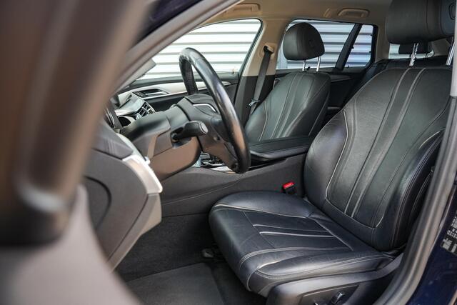 BMW 5-SERIE Touring 520i Executive Leer Navi LED Cruise Clima PDC