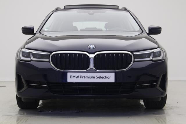 BMW 5-SERIE Touring 530e xDrive | Panorama | HiFi | Laserlight | Head-Up | Camera